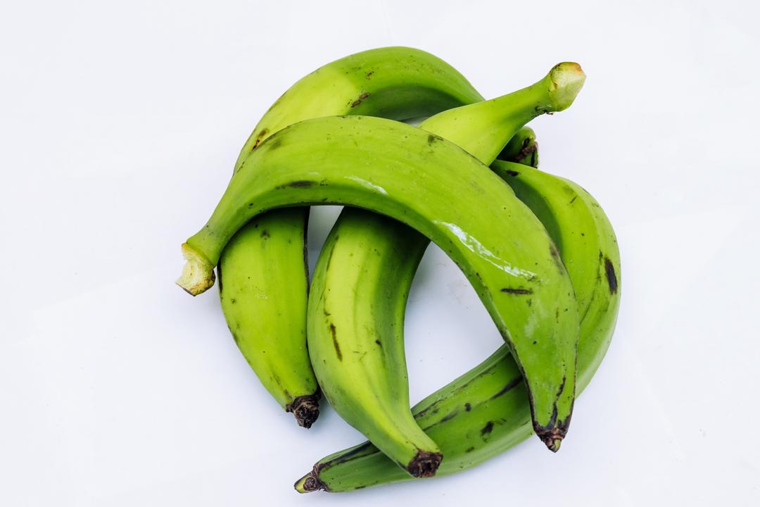 WhatsApp-Image-2025-01-15-at-12.44.49_25ec28b8.jpg Apple Bananas 1cluster